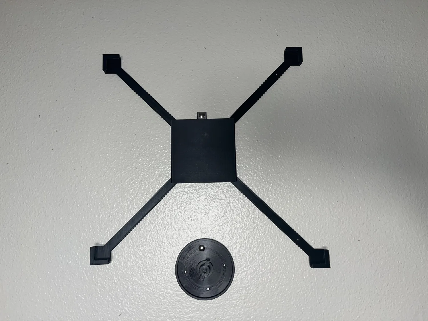 Wall Grooves four-arm record mounting system